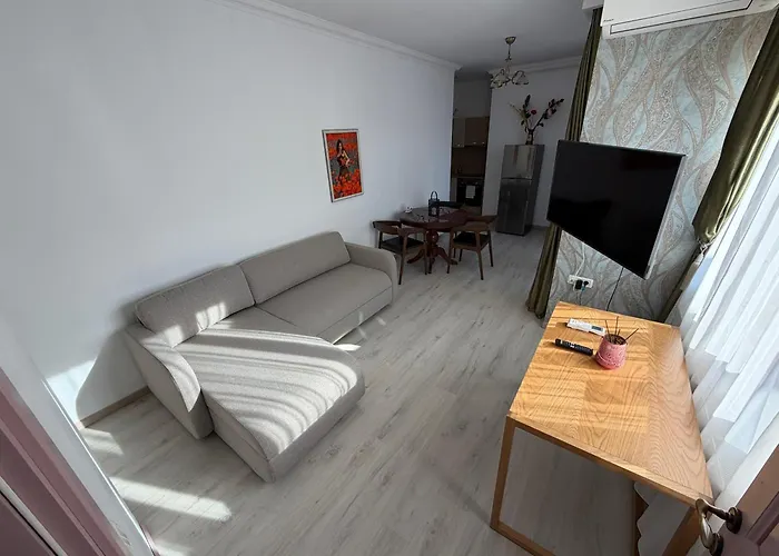 Goldring Apartment *